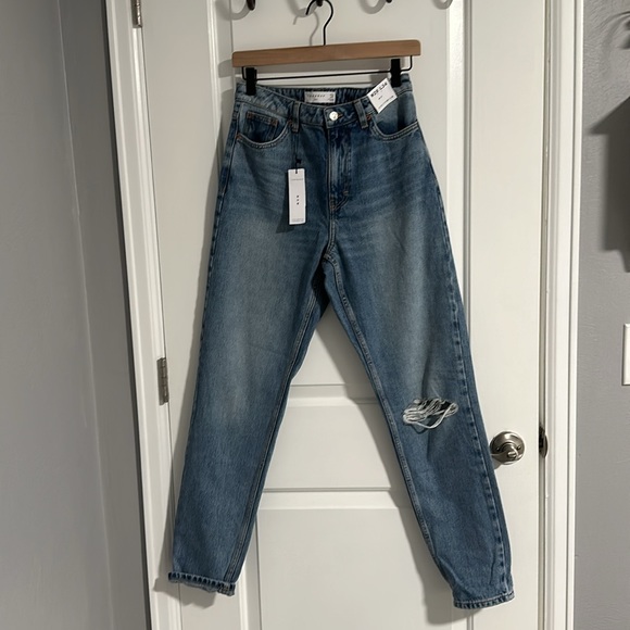 Topshop Denim - NWT TopShop Mom High Waisted Tapered Leg Jeans